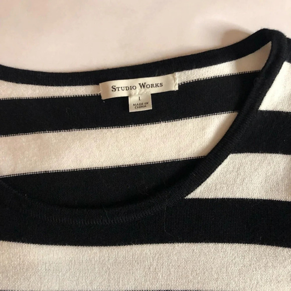 Black and white sweater.  Size Large sweater. - Picture 3 of 3